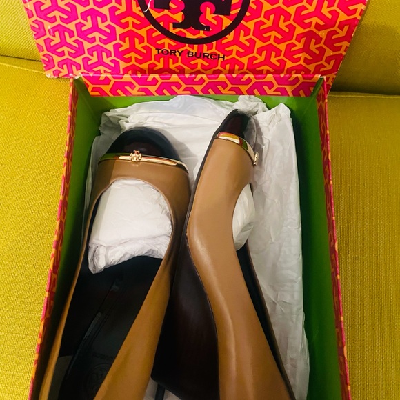 TORY BURCH SIZE 9.5 - Picture 4 of 5